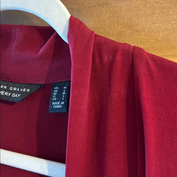 LIKE NEW Susan Graver Liquid Knit Burgundy VEST topper M - Picture 2 of 6